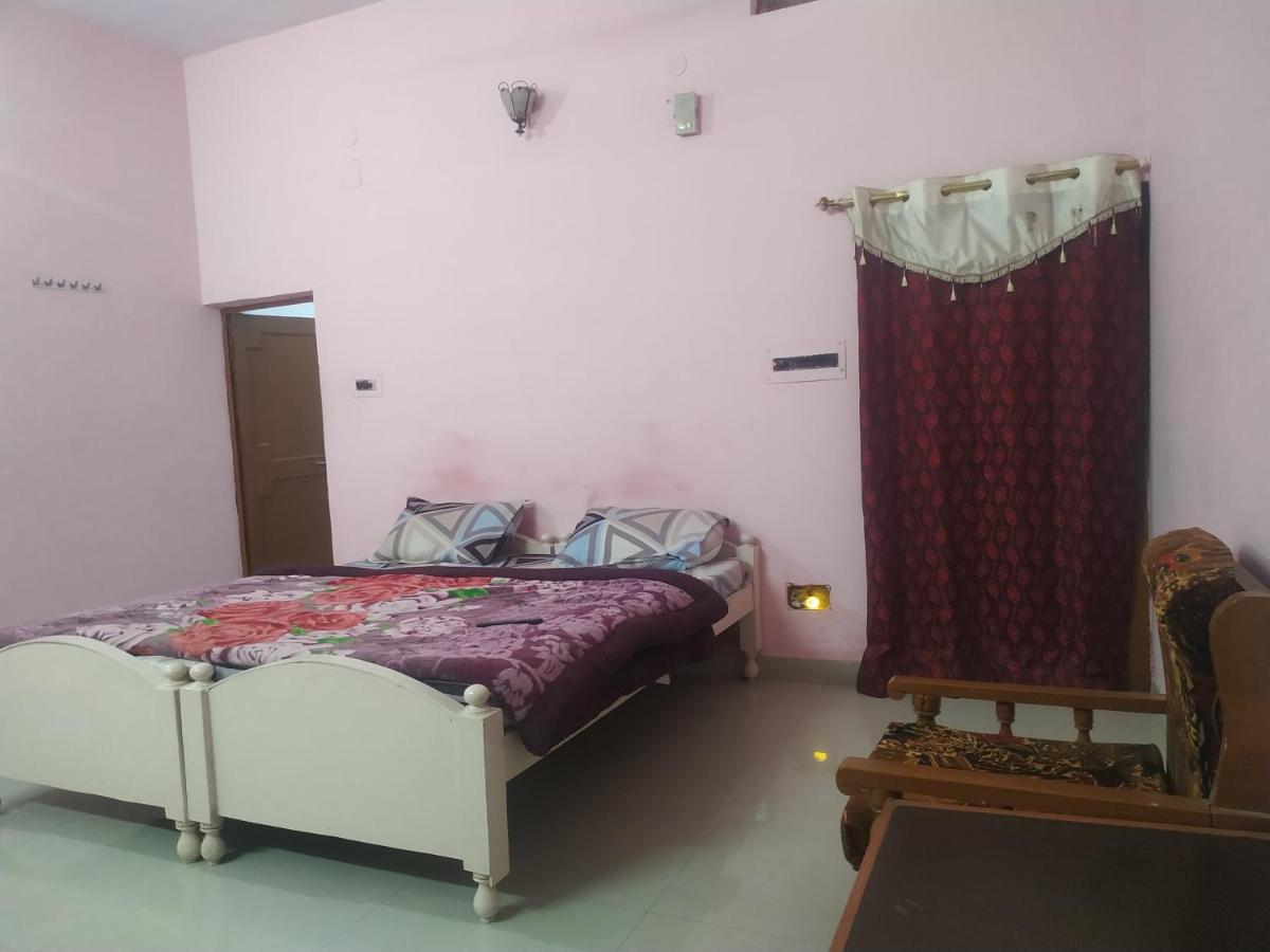 Hotel Shri Mahant Orchha 5 Mint Walking From Ram Raja Temple Zewnętrze zdjęcie