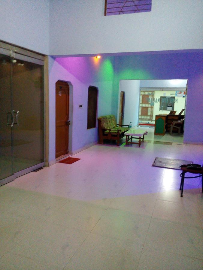 Hotel Shri Mahant Orchha 5 Mint Walking From Ram Raja Temple Zewnętrze zdjęcie