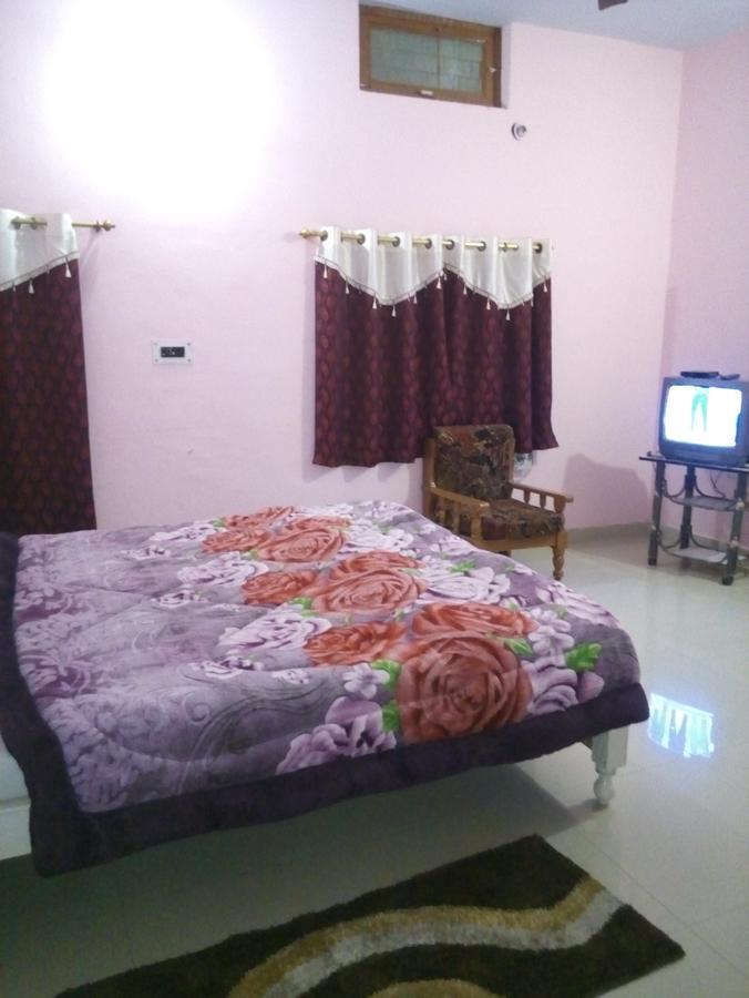 Hotel Shri Mahant Orchha 5 Mint Walking From Ram Raja Temple Zewnętrze zdjęcie