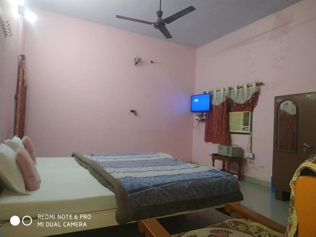 Hotel Shri Mahant Orchha 5 Mint Walking From Ram Raja Temple Zewnętrze zdjęcie